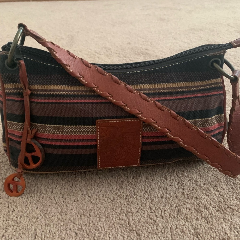 Boots ‘N Bags Demi-Style Shoulder Handbag